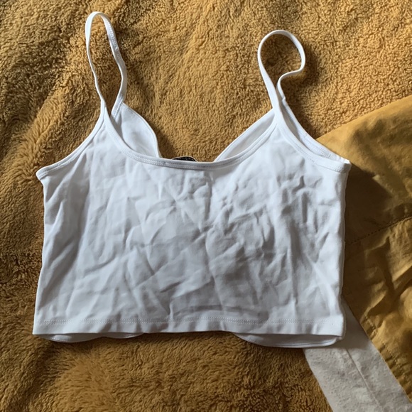 Aritzia Babaton twisted cropped tank top - Picture 2 of 3